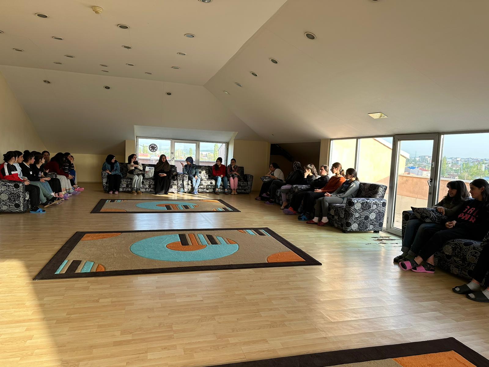 Pansiyonda kalan öğrencilere  değerler eğitimi  anlatıldı