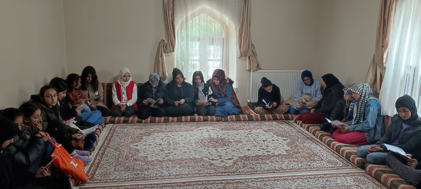 "Gençliğe Değer" projesi devam ediyor