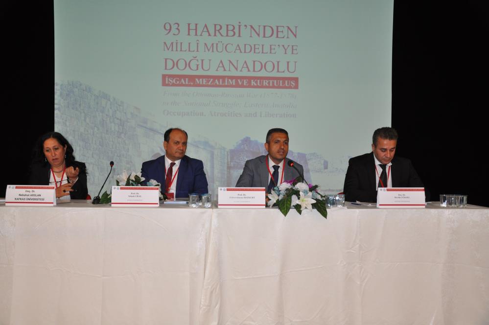 Kars'taki sempozyumda Doğu Anadolu'daki mezalimin izleri gözler önüne serildi