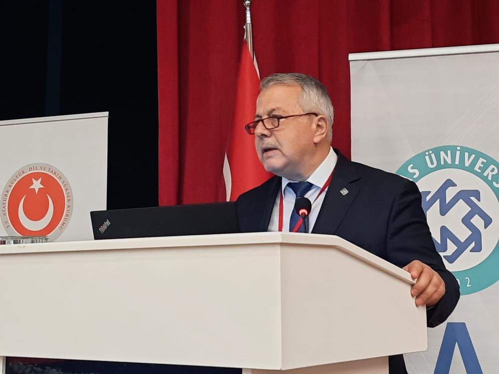 Kars'taki sempozyumda Doğu Anadolu'daki mezalimin izleri gözler önüne serildi