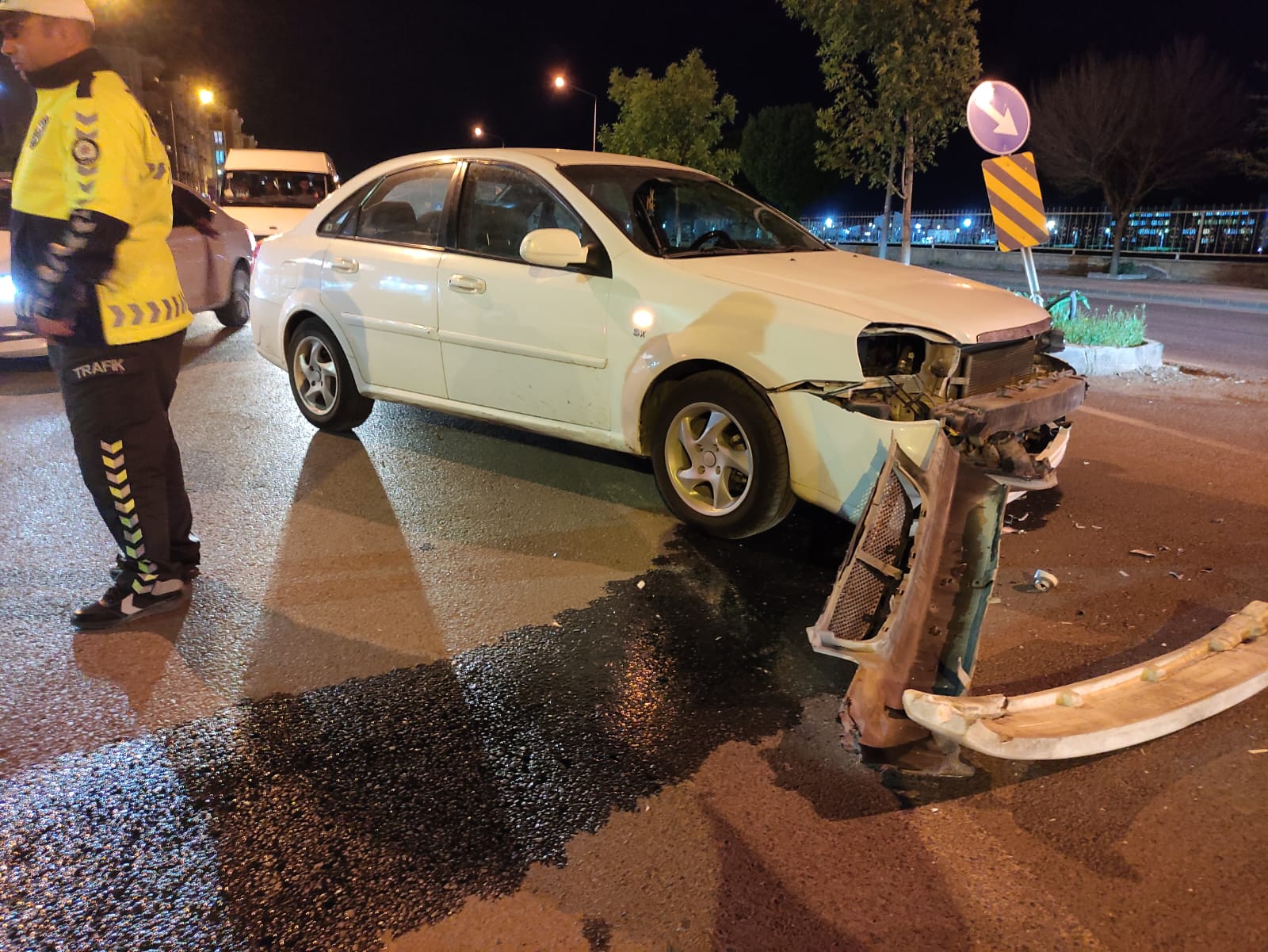 Kars'ta üniversite yolunda korkutan kaza