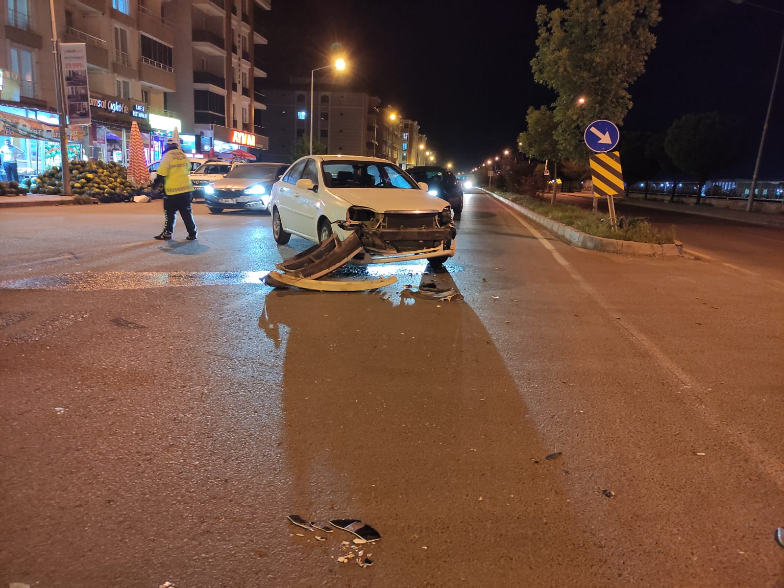 Kars'ta üniversite yolunda korkutan kaza