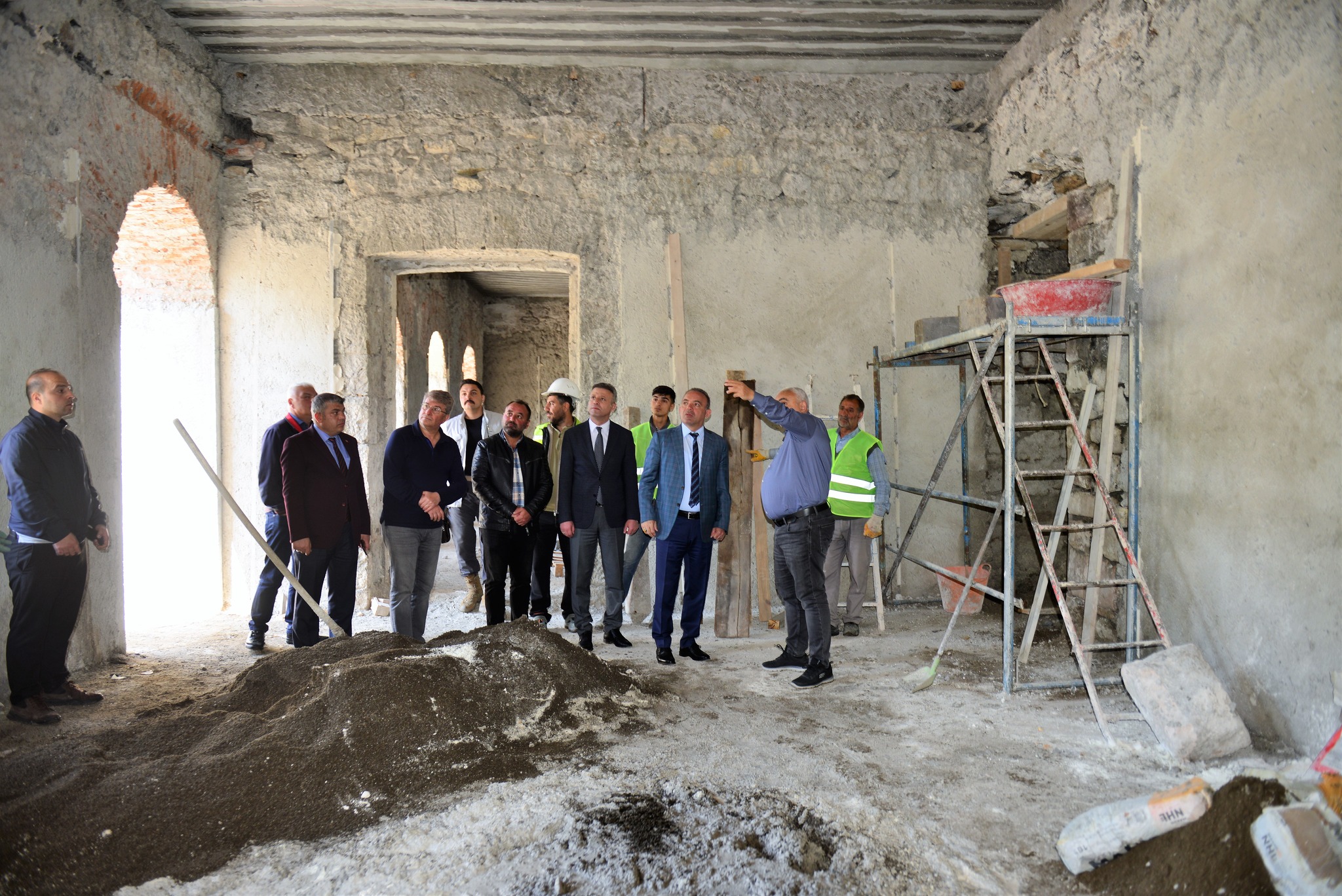 Ardahan'da millet bahçesi inşaat çalışmaları devam ediyor