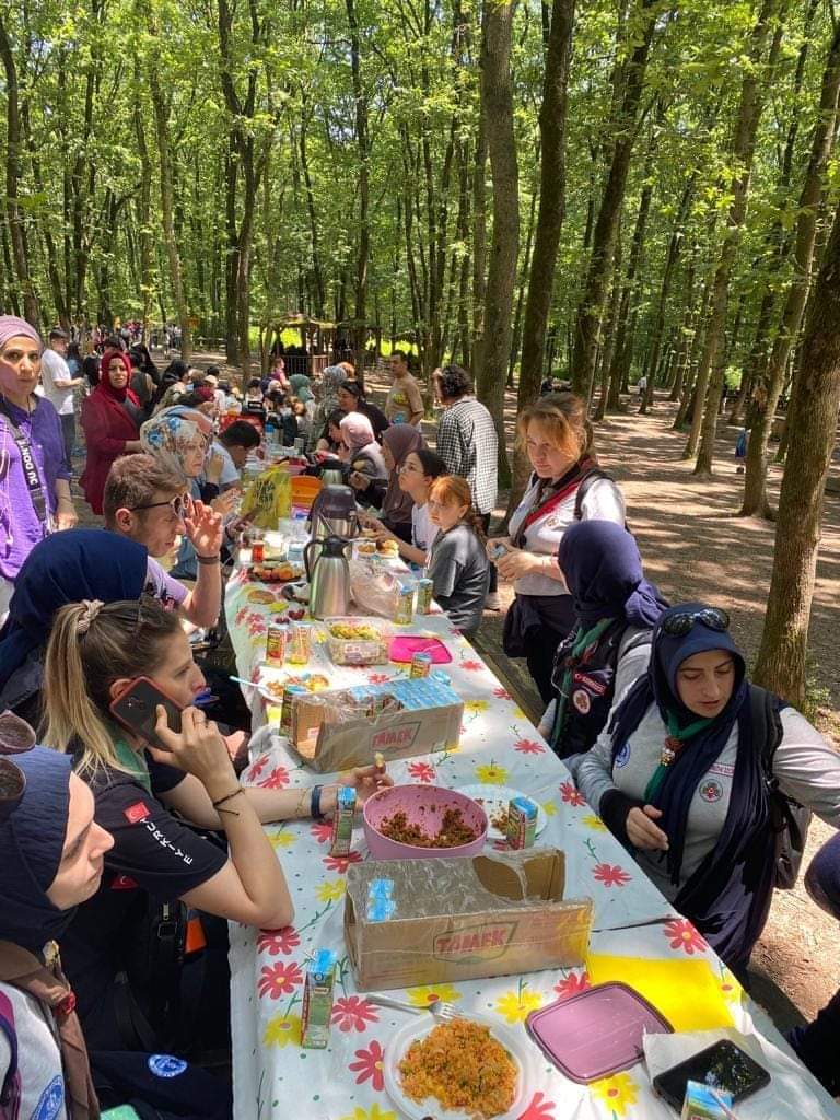 Kocaeli Karslılar Derneği'nce özel öğrencilere yılsonu etkinliği düzenlendi