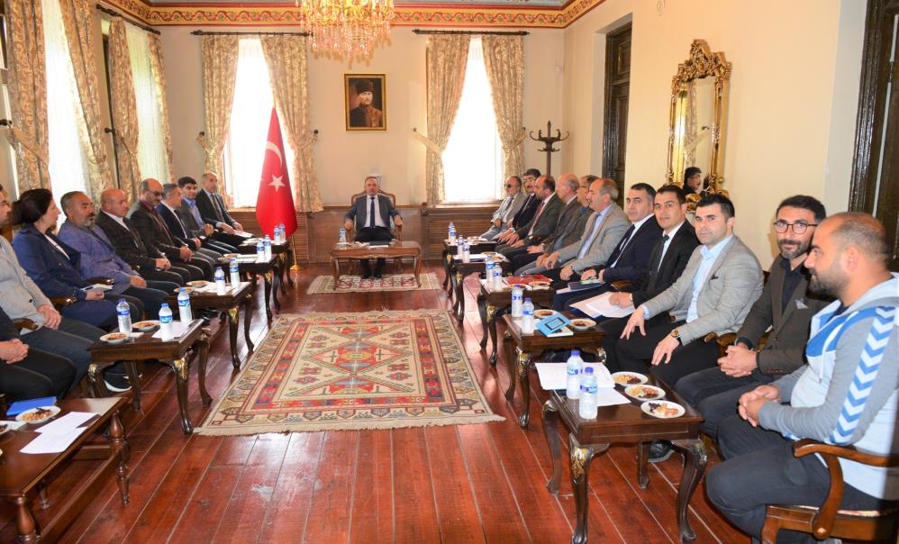 Ardahan'da Eğitime Destek Platformu Toplantısı yapıldı