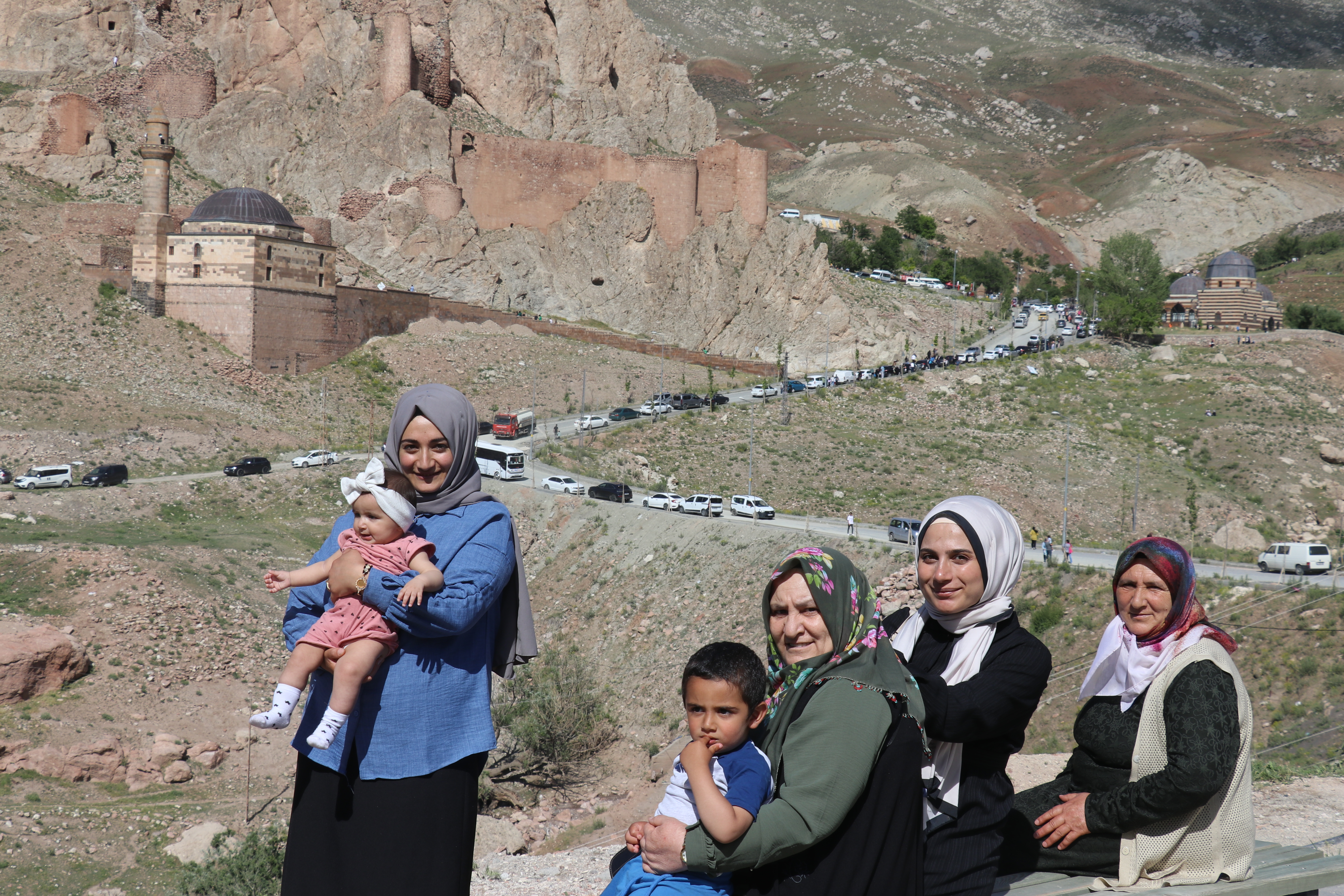 İshak Paşa Sarayı bayram tatilinde yaklaşık 40 bin ziyaretçiyi ağırladı
