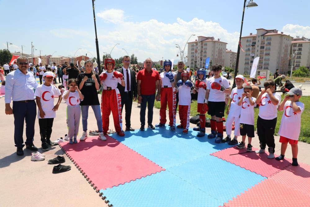 Ağrı'da spor okulları ve engelsiz spor okulları görkemli törenle açıldı