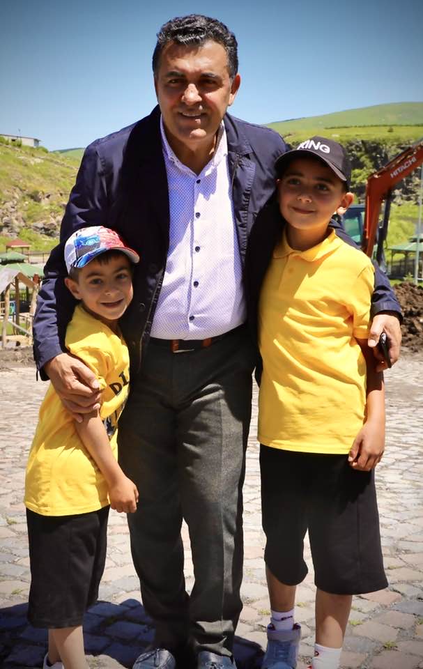 "Her şey geleceğimiz olan, çocuklarımız için"