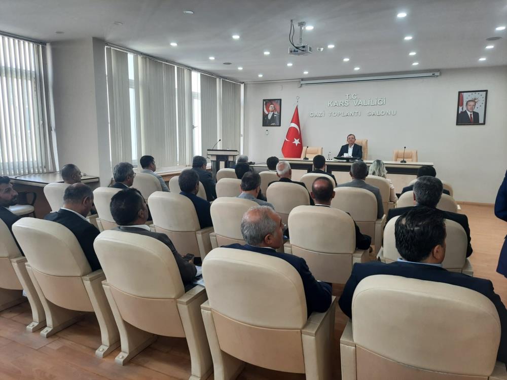 Kars Valisi Ziya Polat, hızlı başladı