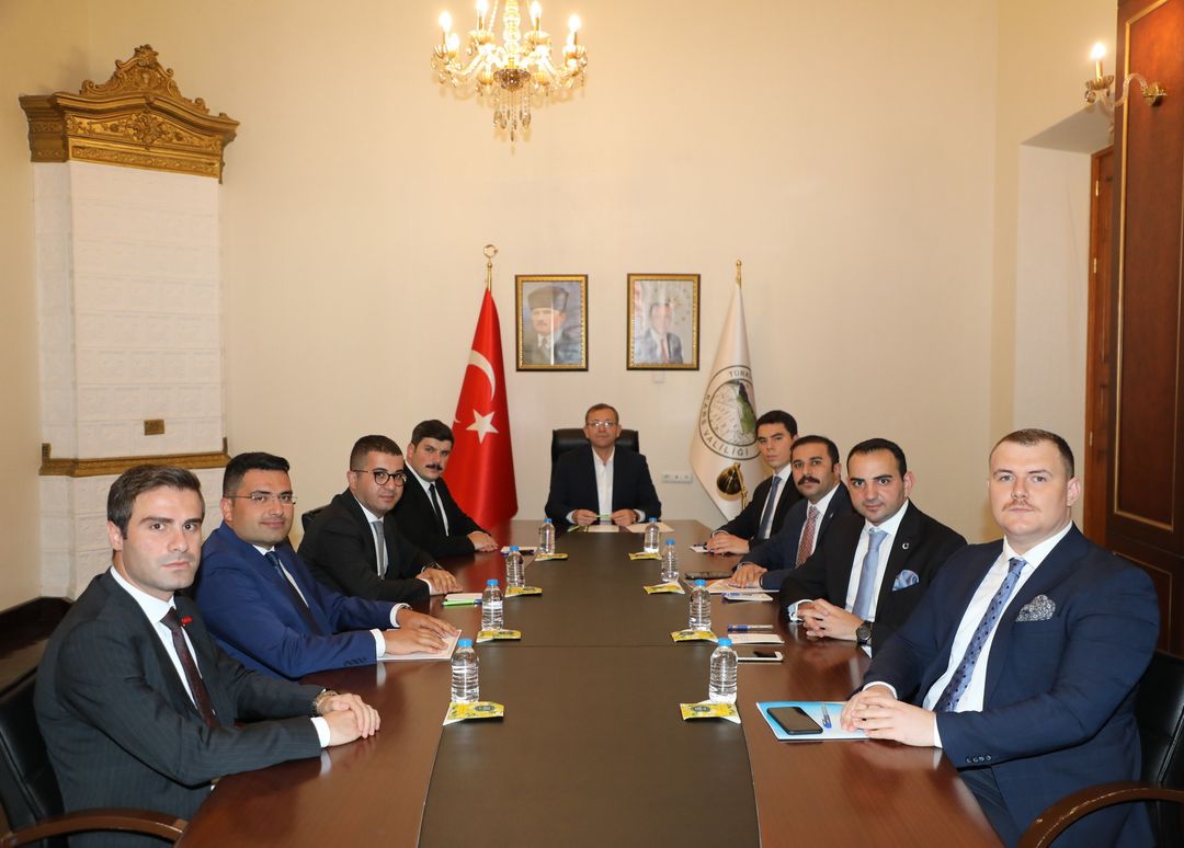 Vali Ziya Polat, valilik birimlerini ziyaret etti