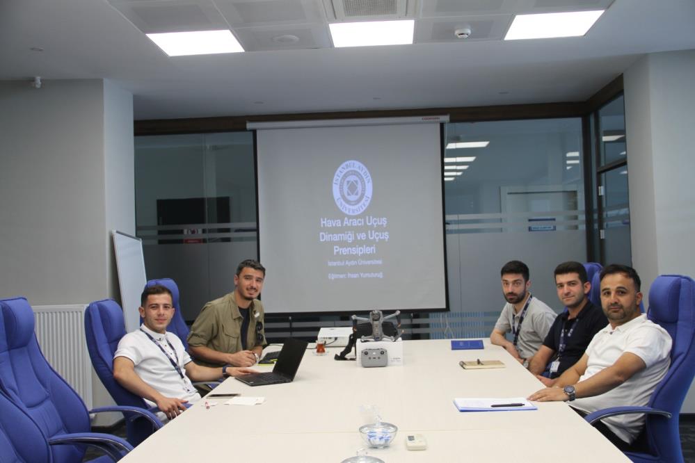 Elektrik hatlarına drone'lu bakım