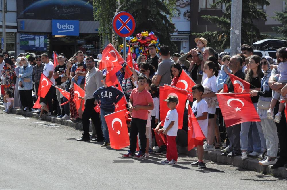 Kars'ta 30 Ağustos Zafer Bayramı törenle kutlandı