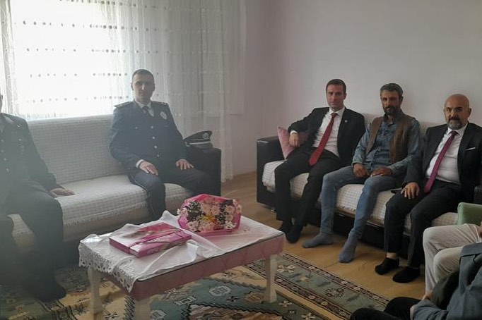 Şehit ailesi ve Kıbrıs Gazileri ziyaret edildi