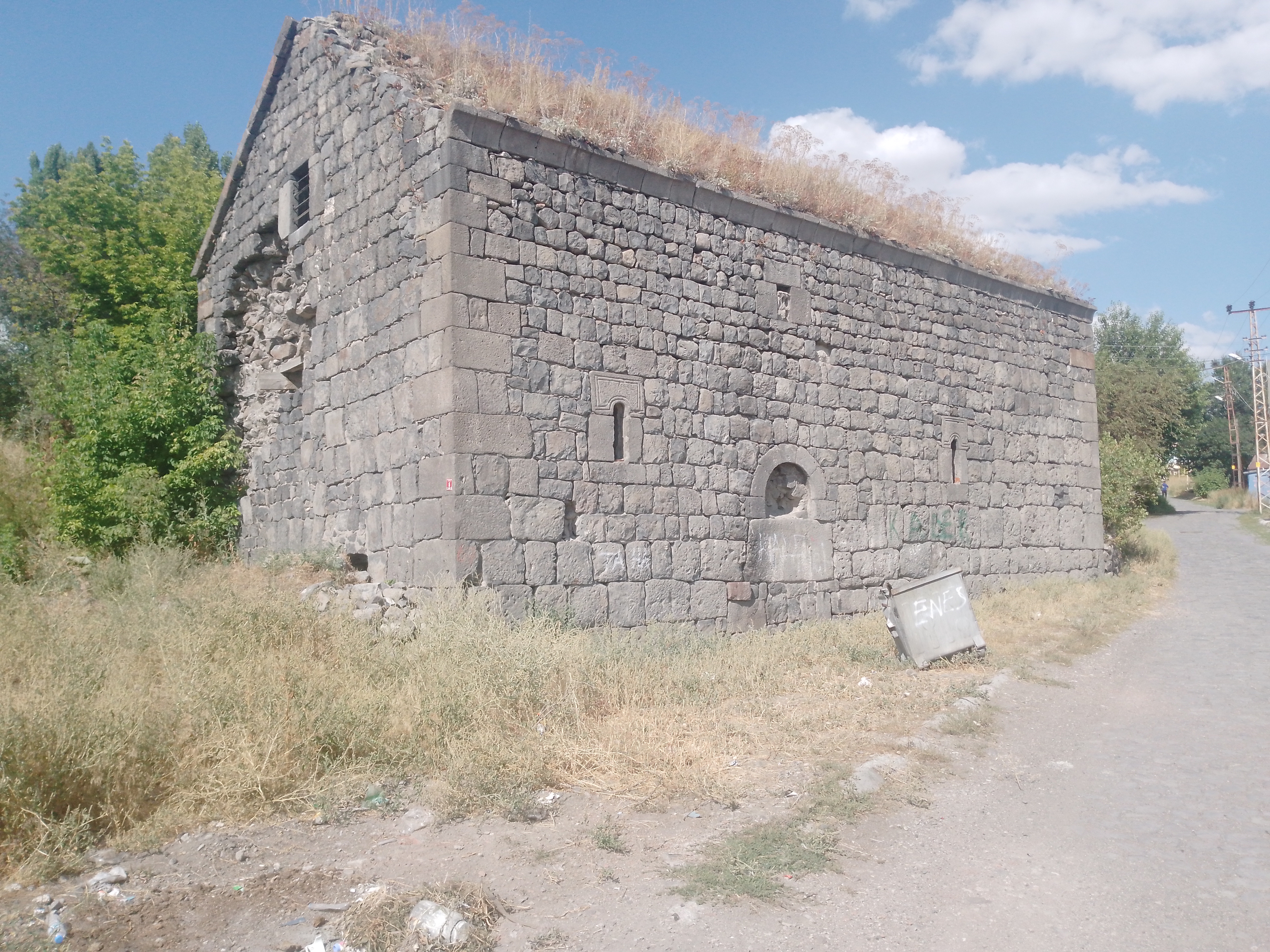 Kars'ta tarihi Beşik Kilise yıkılıyor