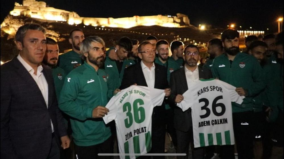 Vali Polat ve Milletvekili Çalkın'a 36 numaralı forma