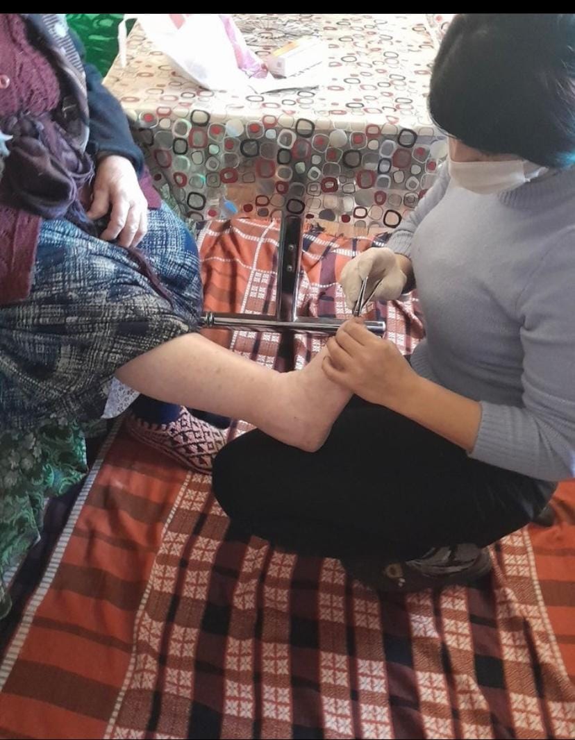 Kars'ta, "Evde Yaşlı Bakım Hizmeti" devam ediyor