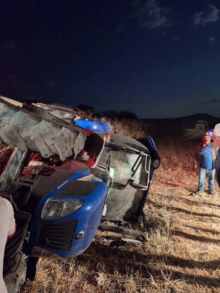 Selim'de traktör devrildi: 1 yaralı