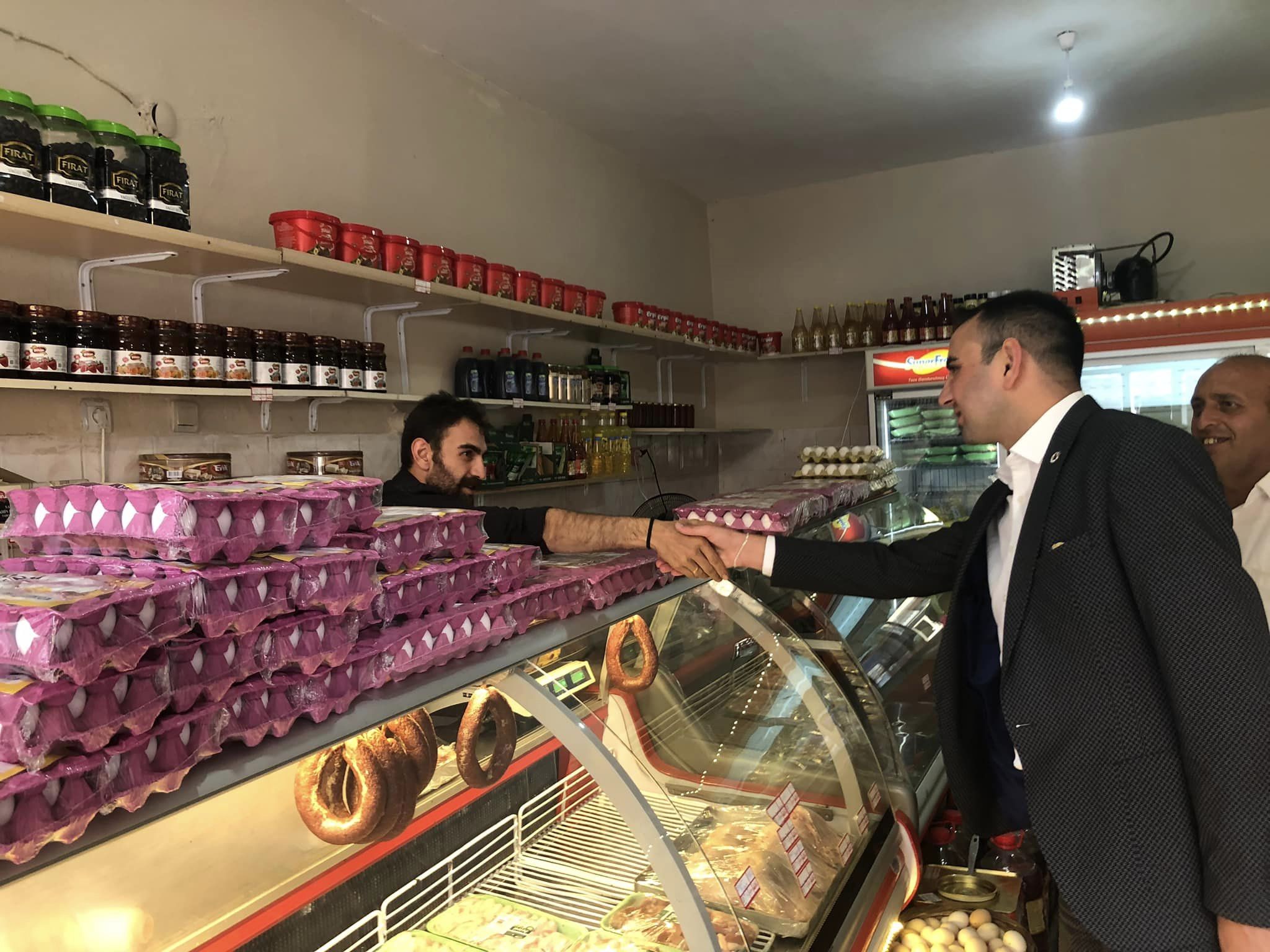 Digor Kaymakamı Karakaş, esnaflarla vedalaştı