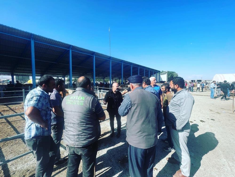 Başkan Altun, vatandaşları dinledi