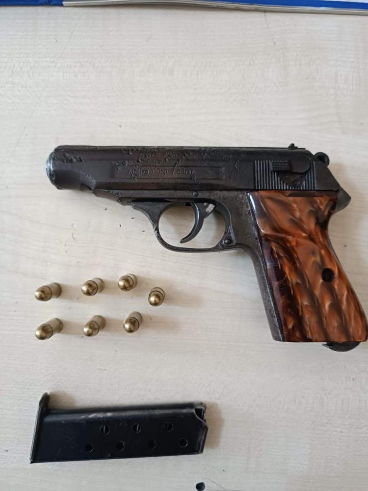 Kars'ta aranan 3 kişi yakalandı, silah ve mühimmat ele geçirildi