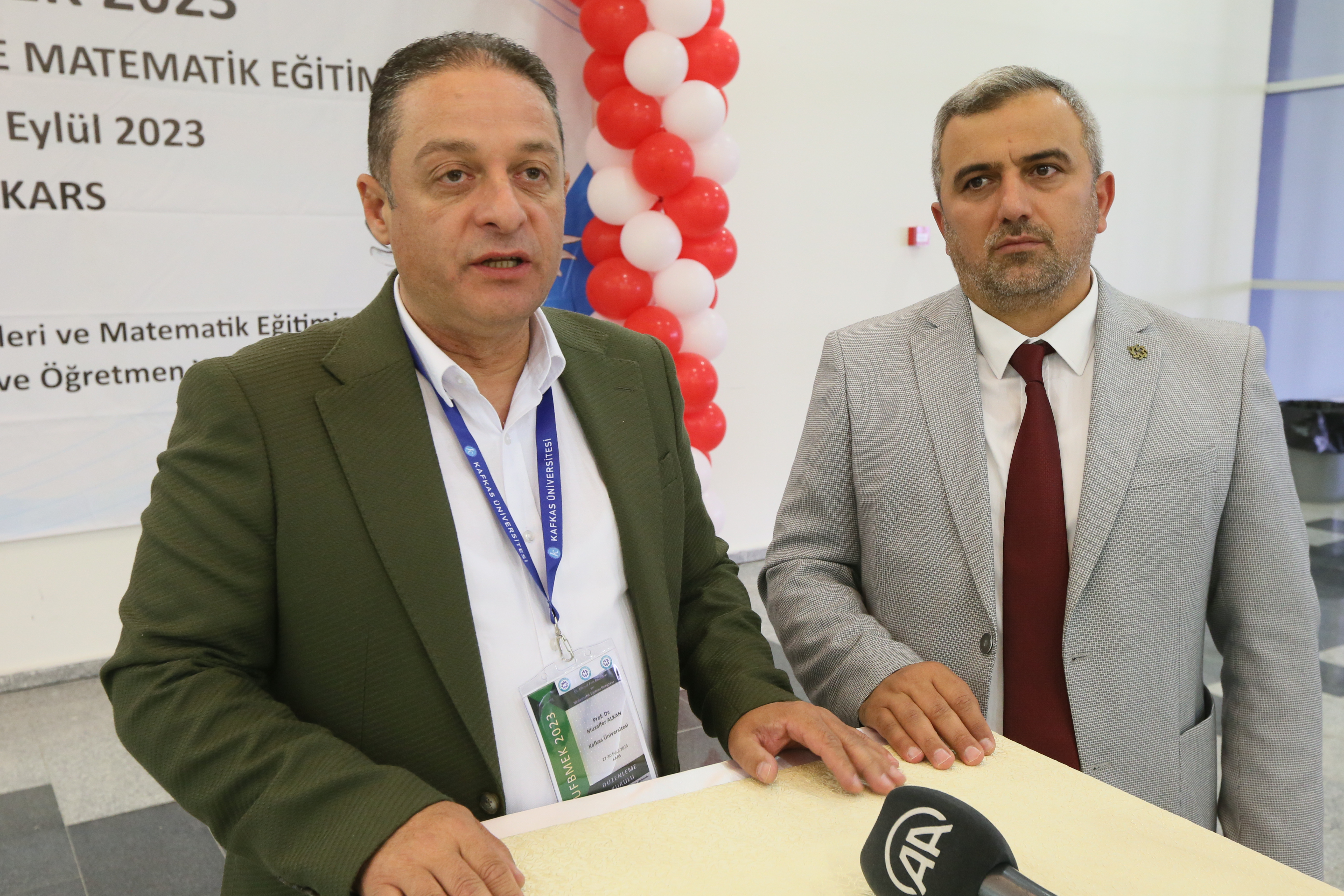 Kars'taki "15. Ulusal Fen Bilimleri ve Matematik Eğitim Kongresi" devam ediyor