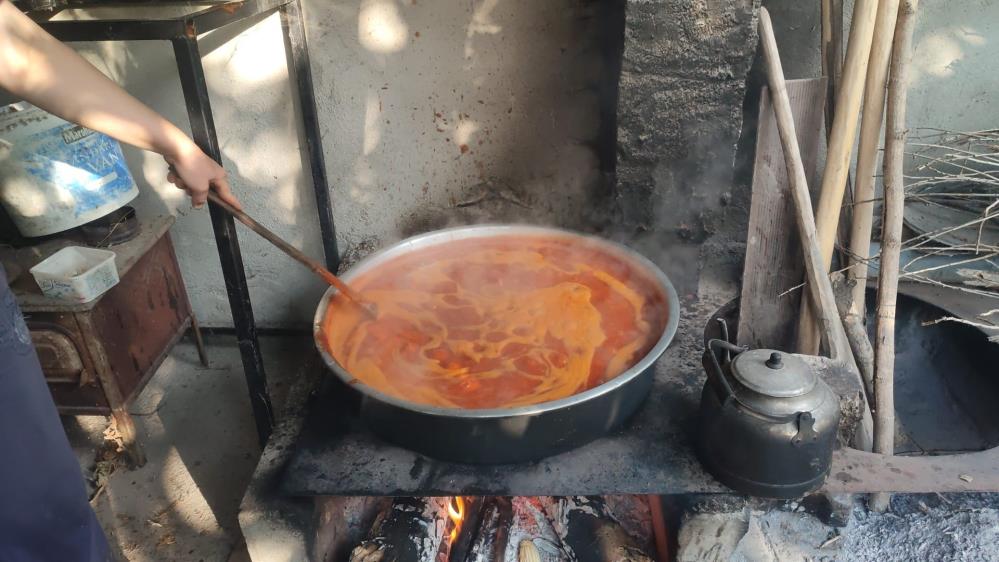 Şifa deposu kuşburnunda kış hazırlığı