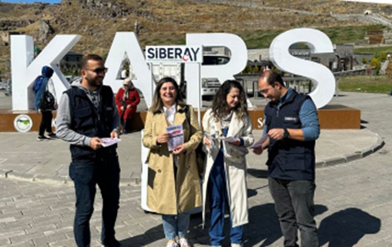 Kars'ta polis dolandırıcılara karşı uyardı