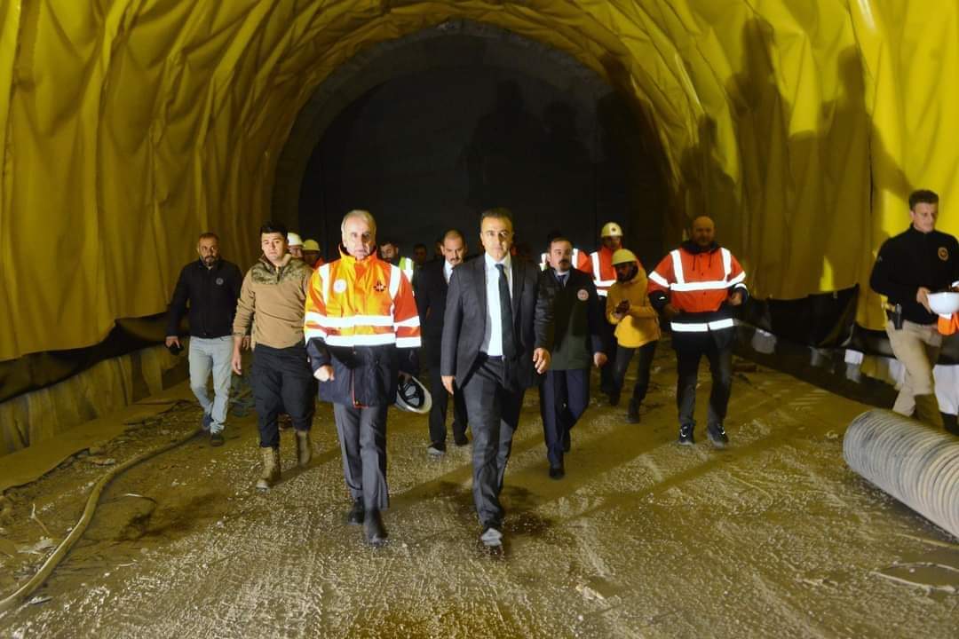 Çıldır Aşık Şenlik tüneli yakında hizmete girecek