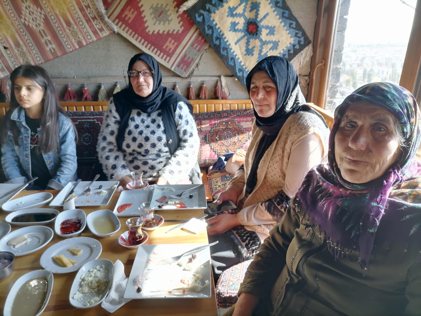 Aydıngün Der emektar kadınları unutmadı 