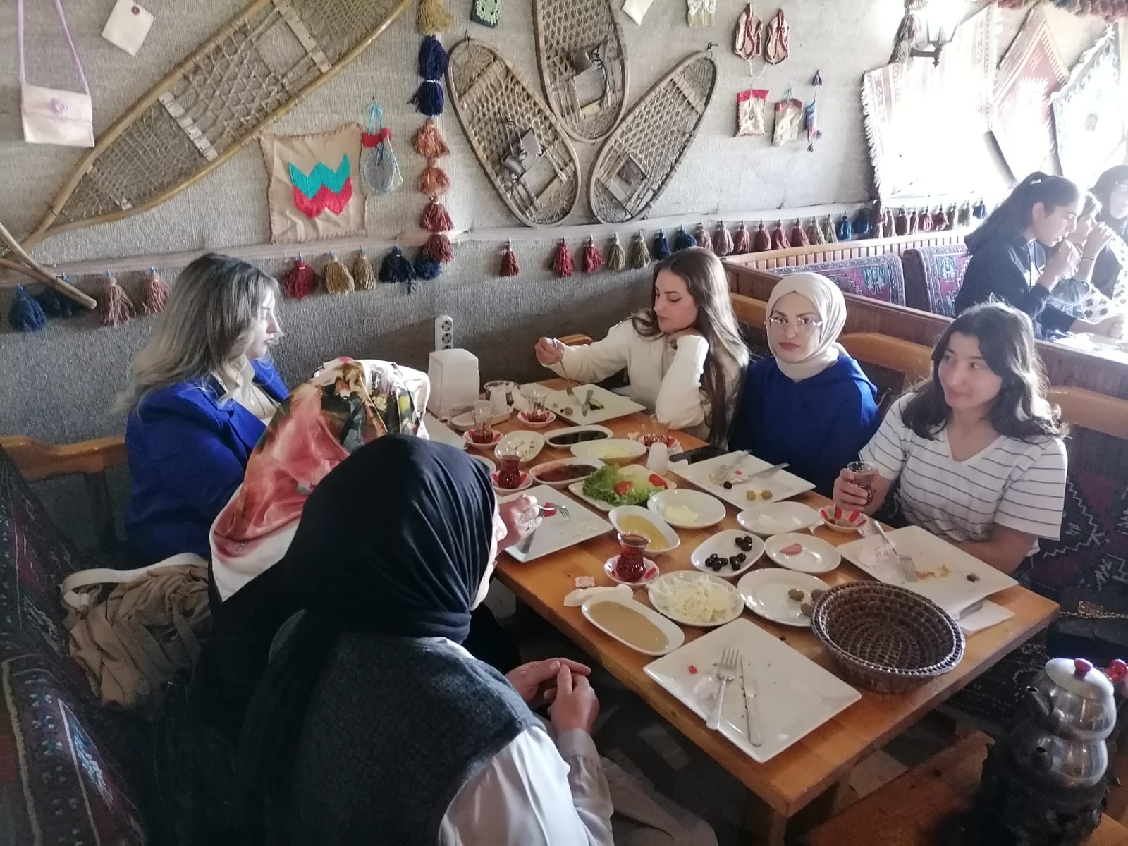 Aydıngün Der emektar kadınları unutmadı 