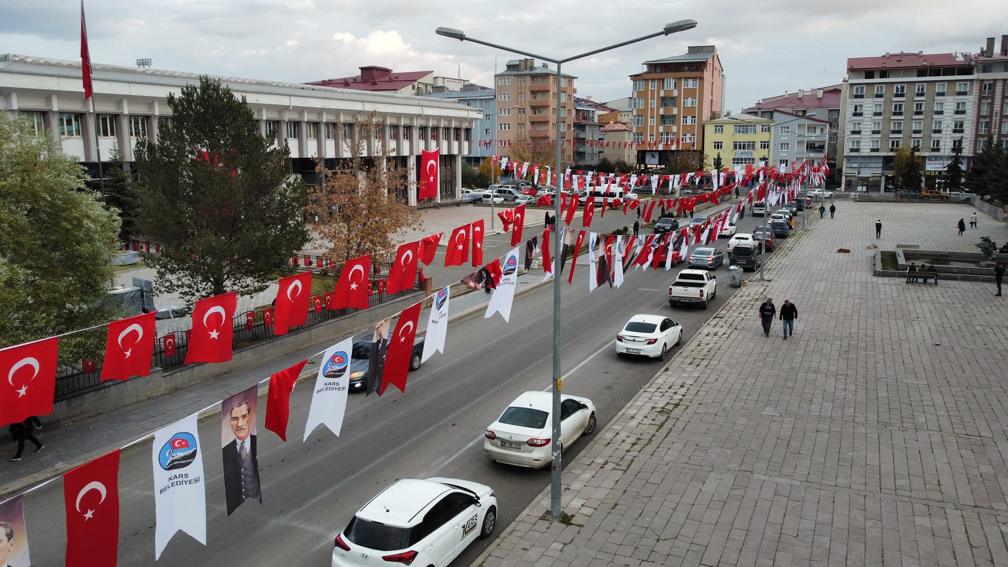 Kars, Türk Bayraklarıyla donatıldı