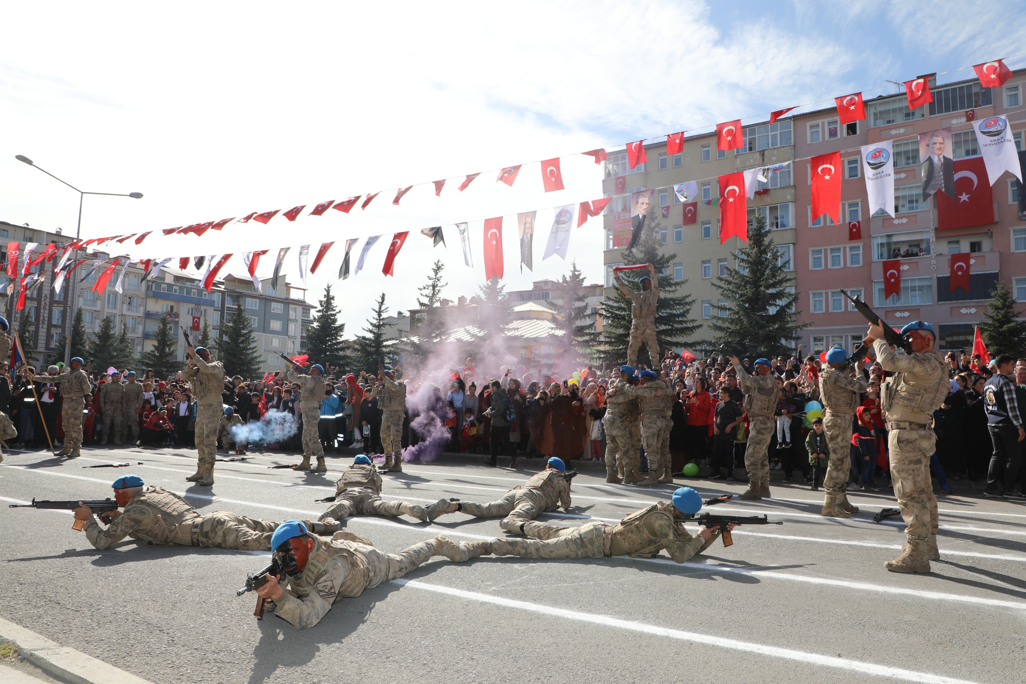 Kars'ta 100. Yıl coşkusu