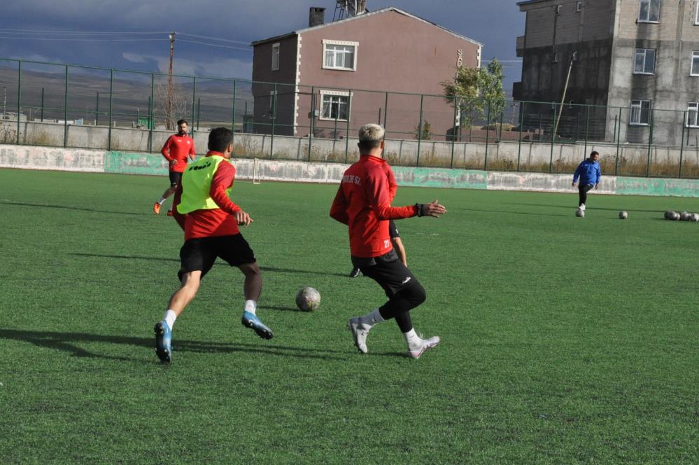 Kars 36 Spor, Palandöken karşılaşması hazırlıklarını sürdürüyor