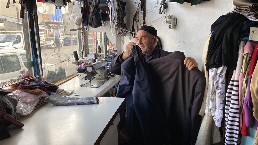 Yanık sesli Yasin Dede TRT Kars Radyosu'nu anlattı