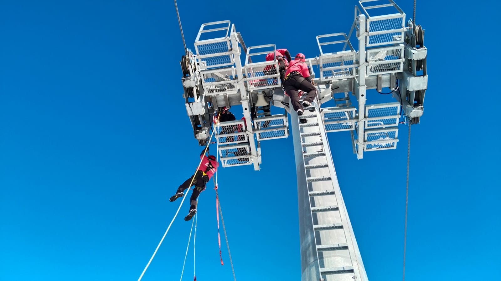 JAK timleri Cıbıltepe Kayak Merkezi'nde tatbikat yaptı