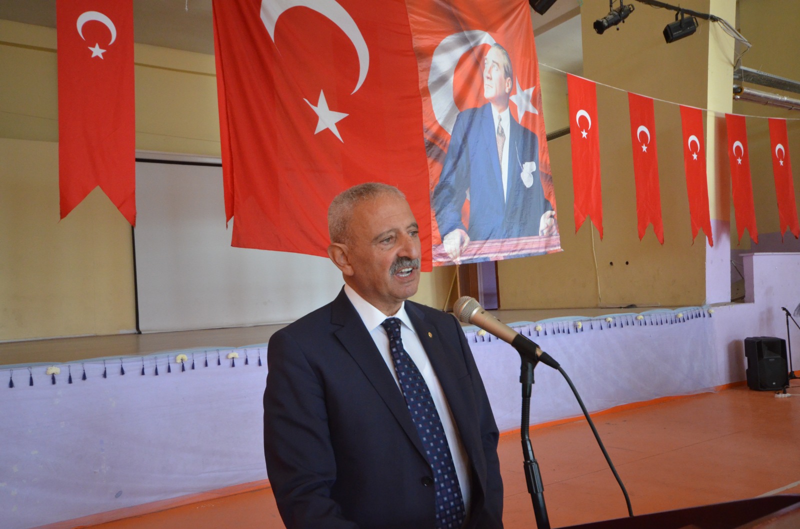 Sarıkamış'ta Öğretmenler Günü kutlandı