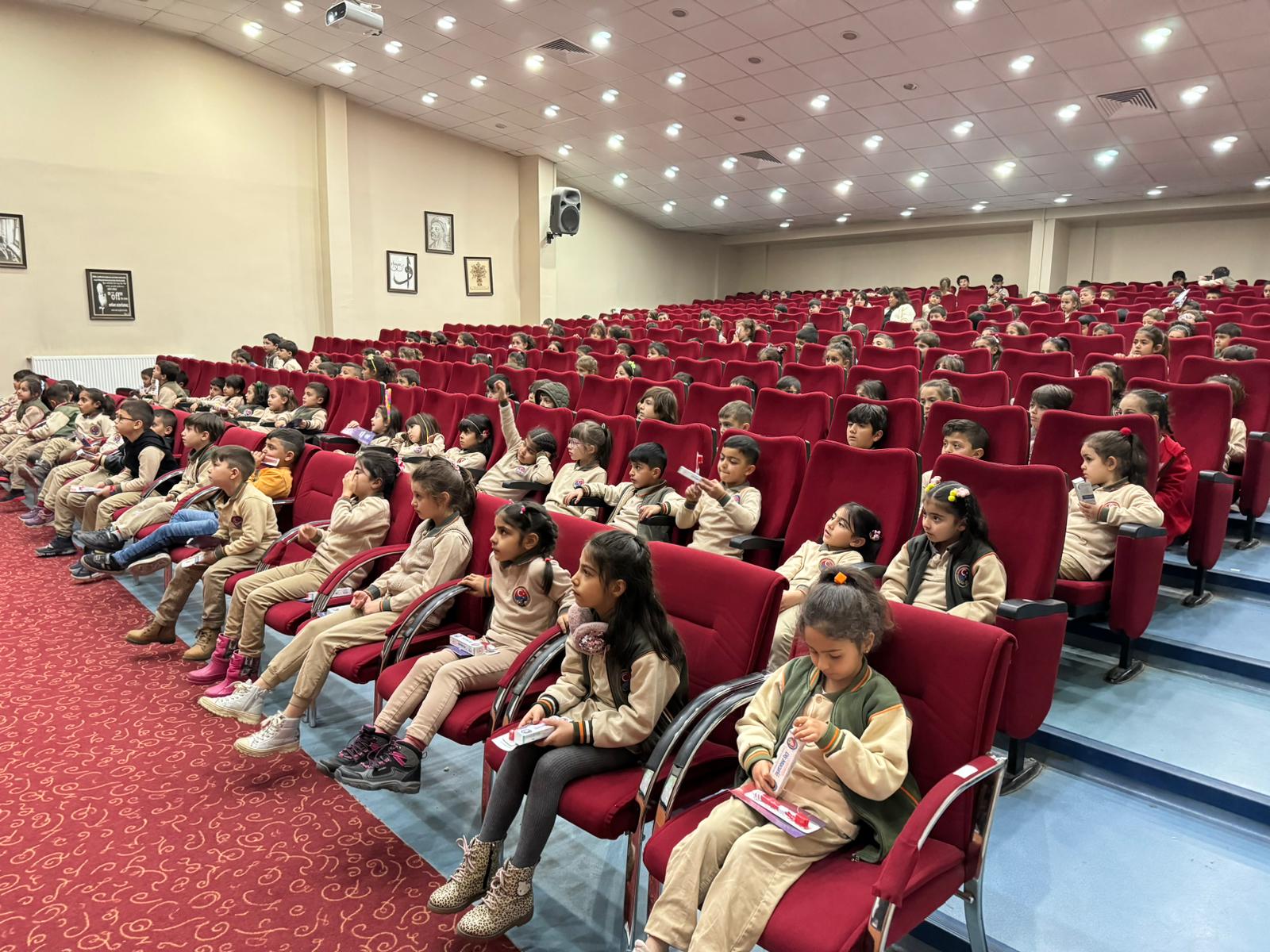 Çocuklara “Ağız ve diş sağlığı” anlatıldı