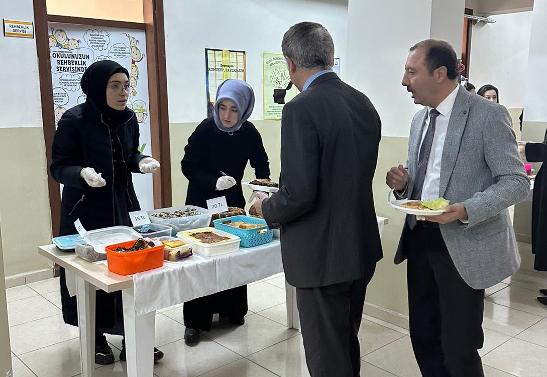 Ardahan'da Filistin'e destek için kermes düzenlendi