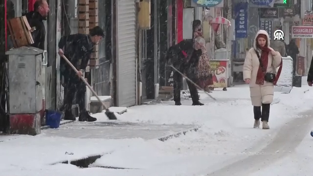 Sarıkamış'ta yoğun kar yağışı