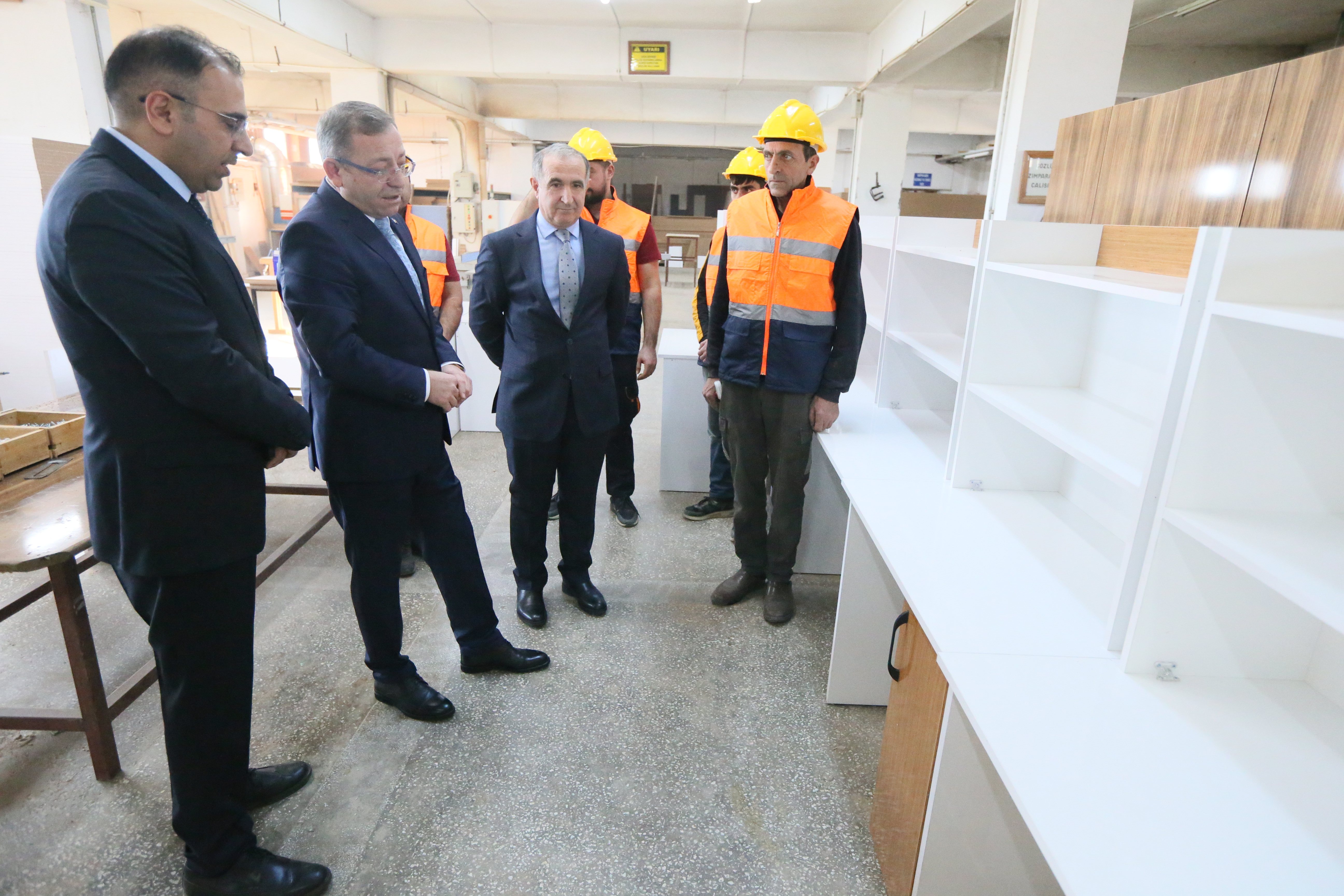 Kars'ta ihtiyaç sahibi çocukların odası "kütüphane gibi" düzenlenecek