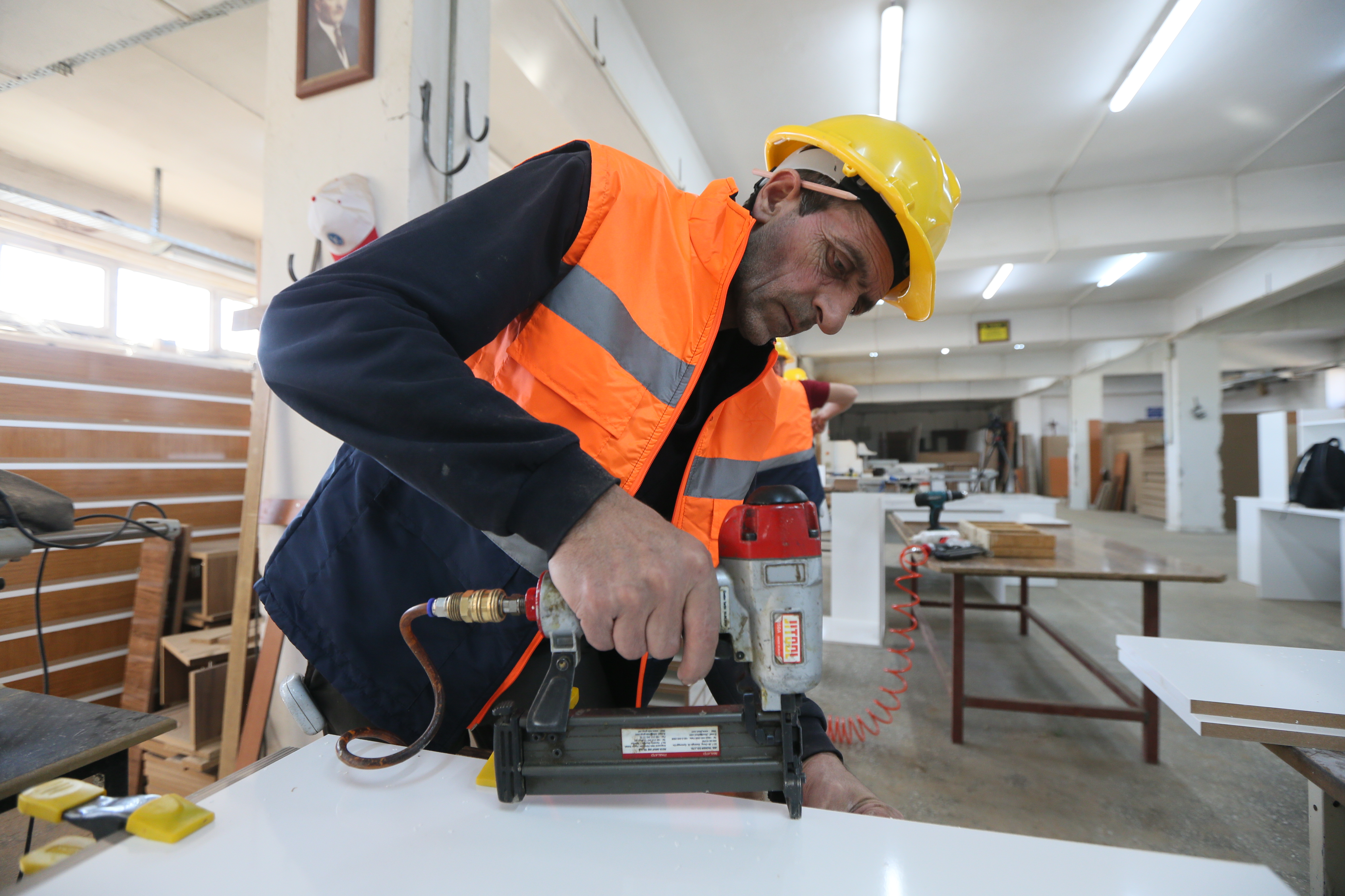 Kars'ta ihtiyaç sahibi çocukların odası "kütüphane gibi" düzenlenecek