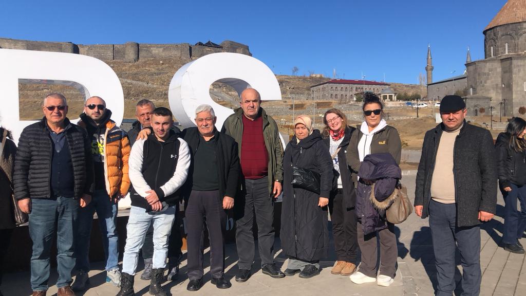 Bursa şehit aileleri Kars’ı gezdi