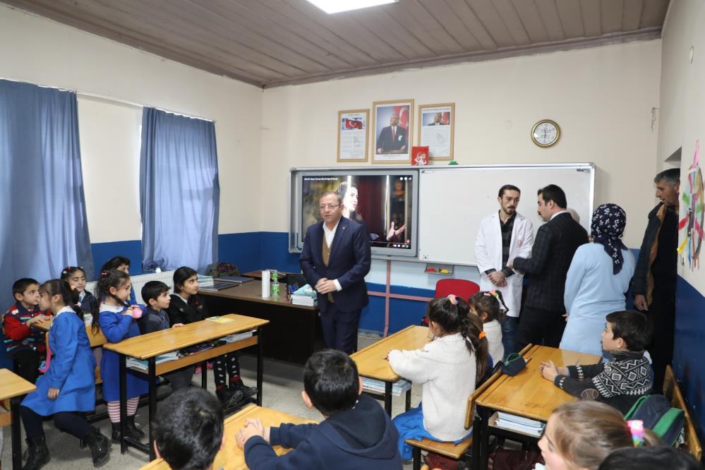 Vali Polat, Doğruyol köyünde