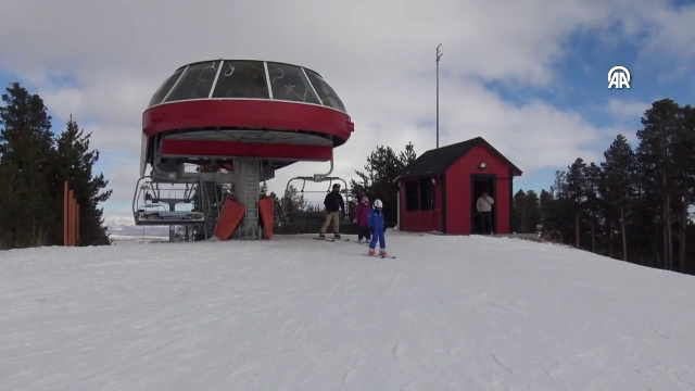 Sarıkamış kayak merkezi tatilde öğrencileri bekliyor