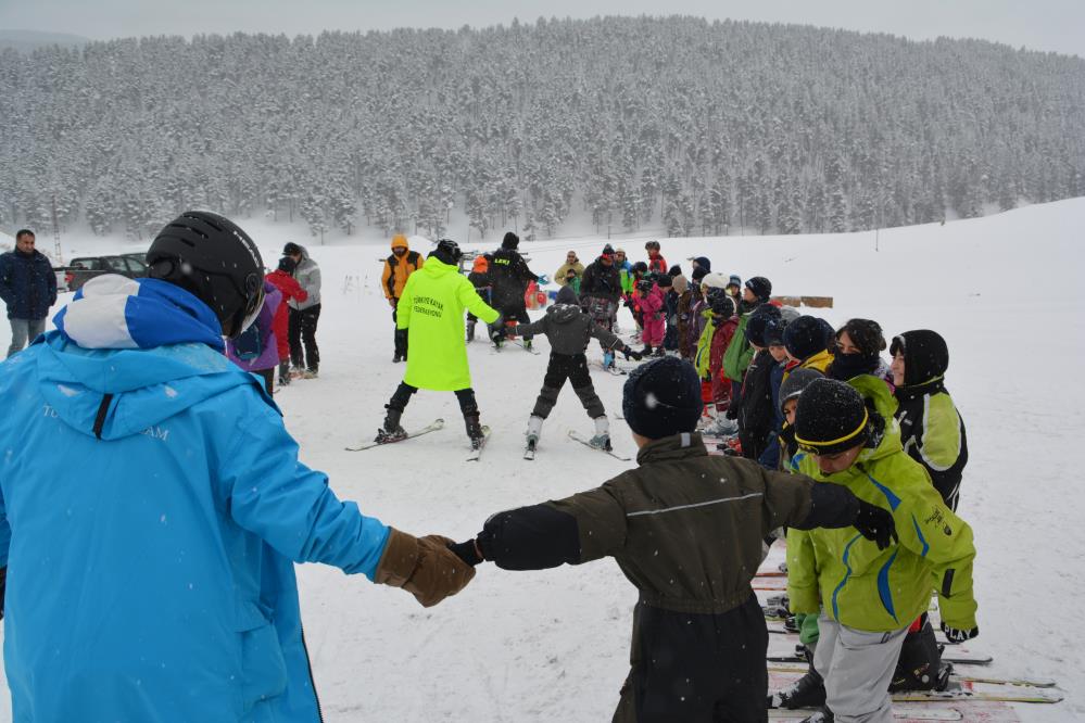 Karın yıldızları Sarıkamış'ta