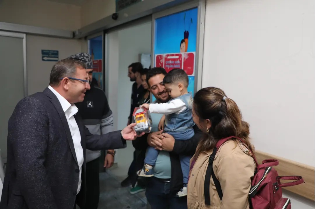 Vali Polat, Devlet Hastanesinde incelemelerde bulundu