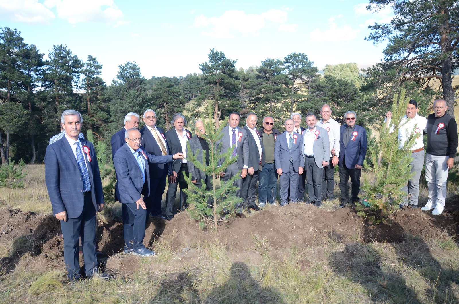 Sarıkamış ve Çanakkale şehitleri anısına hatıra ormanı oluşturuldu