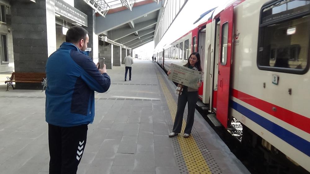 Doğu Ekspresi'nde bayram yoğunluğu