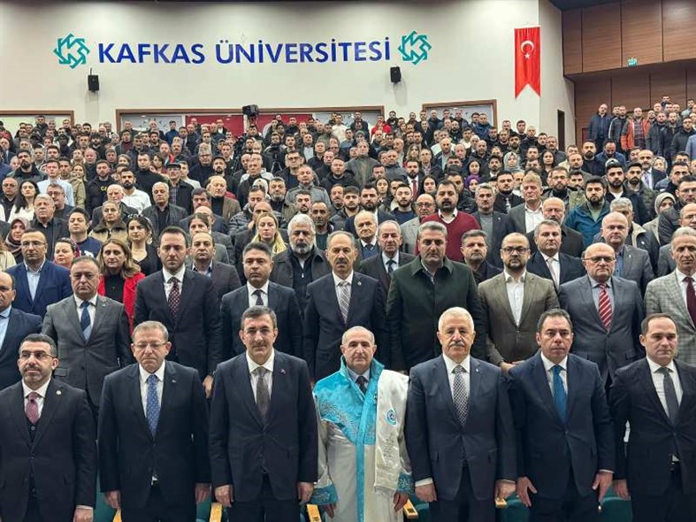 Kafkas Üniversitesi büyüyor