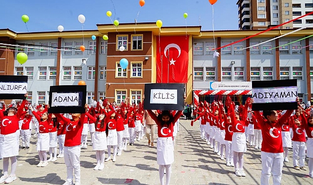 23 Nisan çocukları, depremde ölen çocukları unutmadı